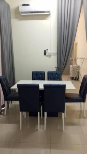 Azleeda Family Homestay
